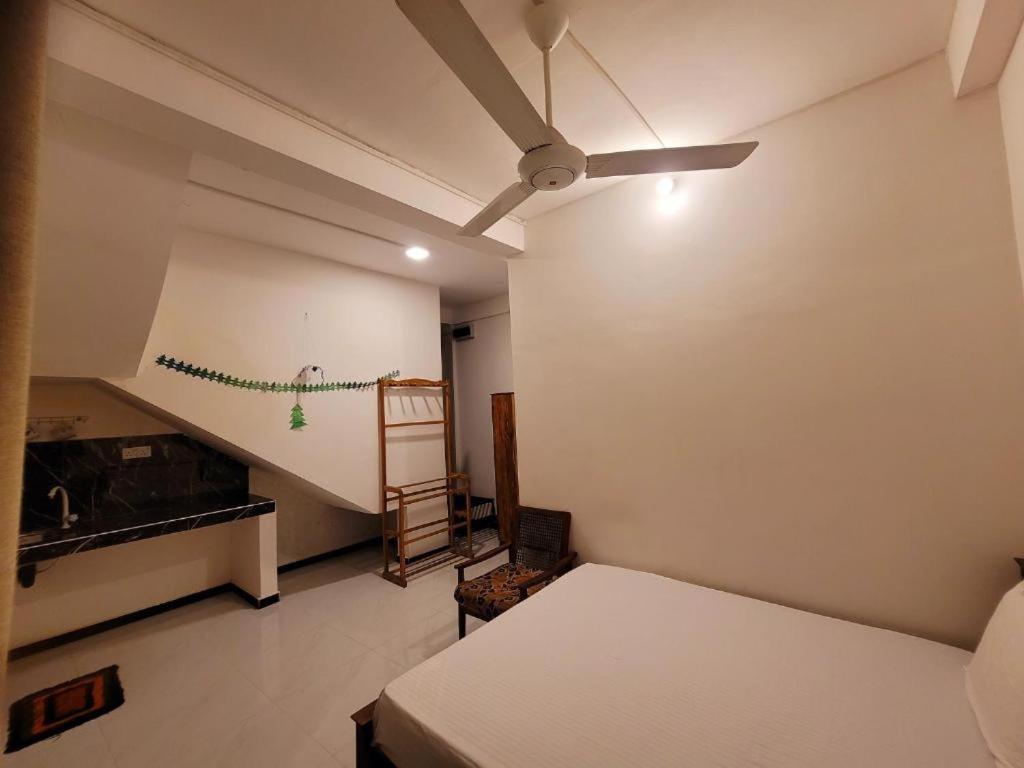 Hotel New Coral Garden Weligama Extérieur photo